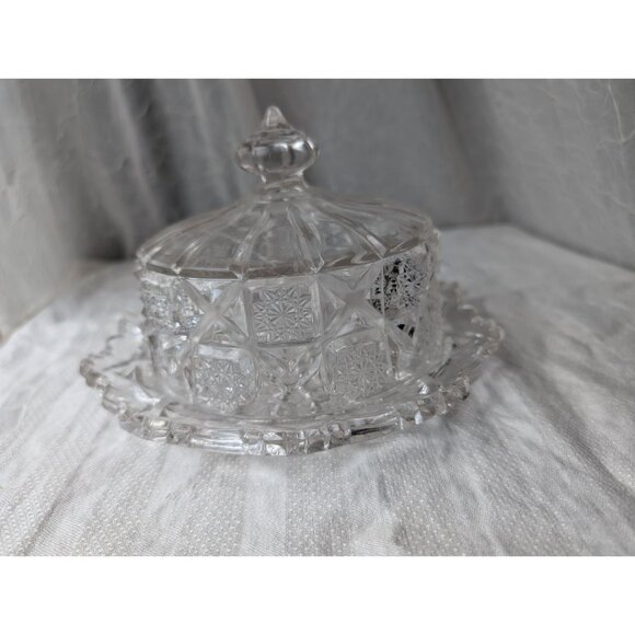 Vintage Westmoreland Clear Pressed Glass Butter Dish W Dome Lid Scalloped Plate - Picture 6 of 9